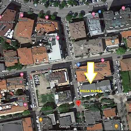 Flora アパート グラード